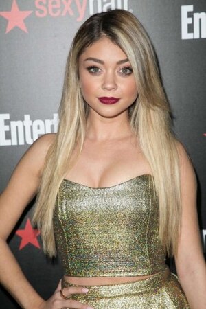 Sarah Hyland nude 6