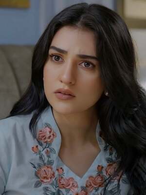 Sarah Khan nude 3
