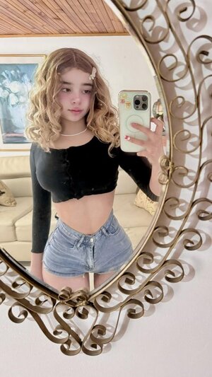 Sarah Sophia nude 11