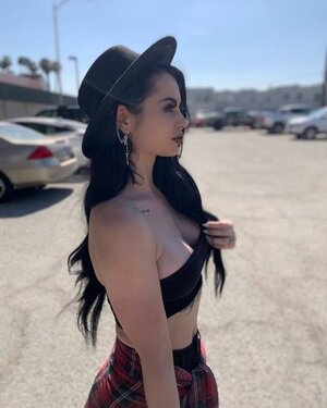 Saraya-Jade Bevis nude 6