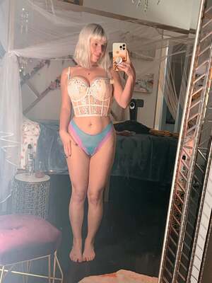 Savannah Solo nude 10