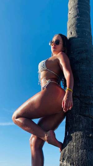 Scarlet Benz nude 6