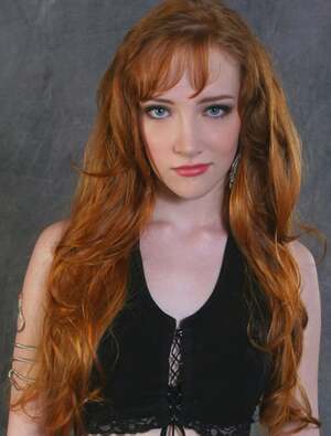Scarlett Pomers nude 6