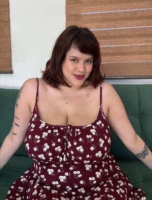 Scarlett Woods nude 1