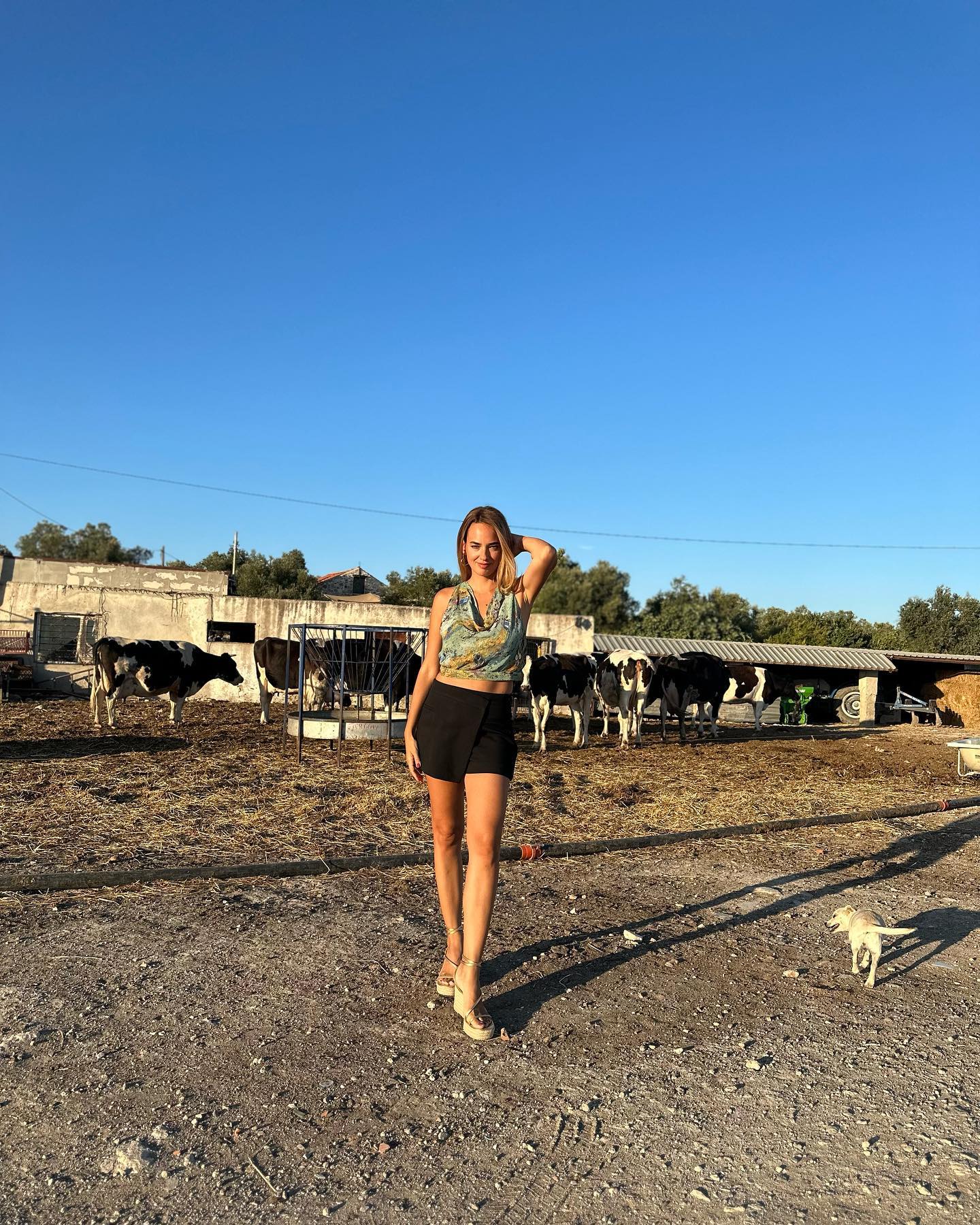 Seda Bakan nude 10