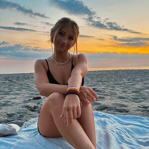 Selah Luper nude 8