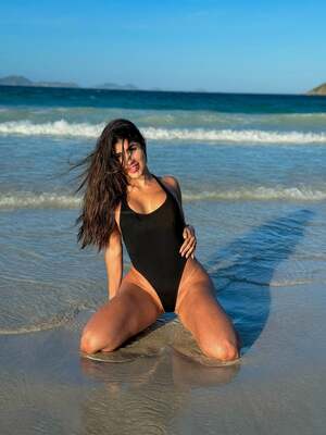 Selena Garcia nude 7