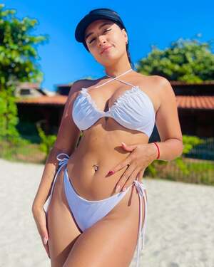 Seleneitor nude 11