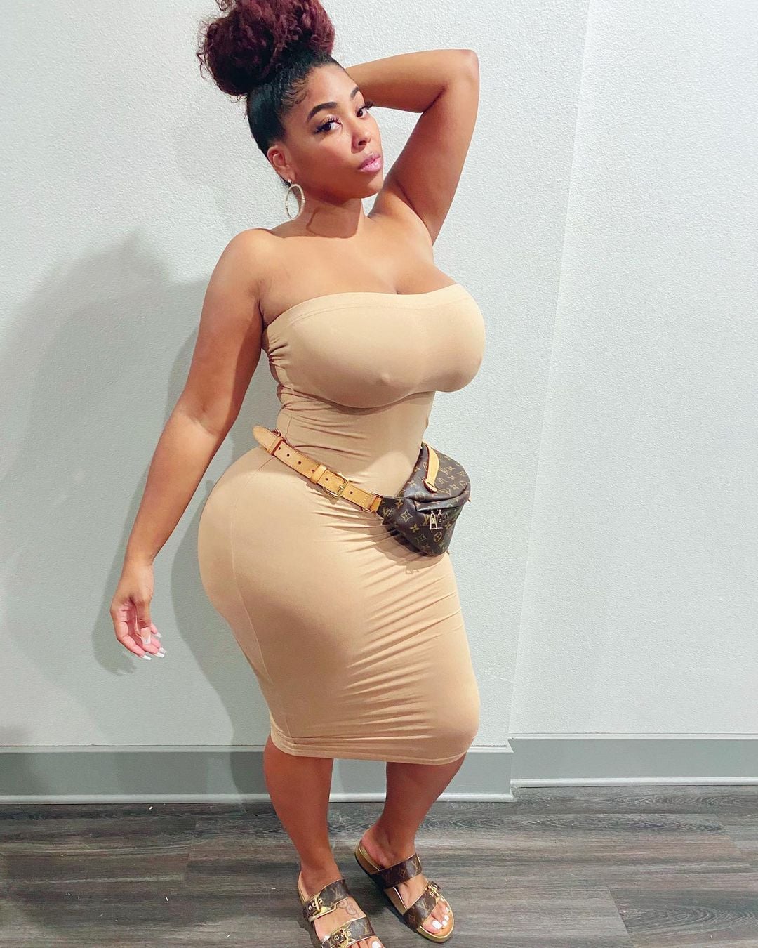 Shadee Monique nude 10
