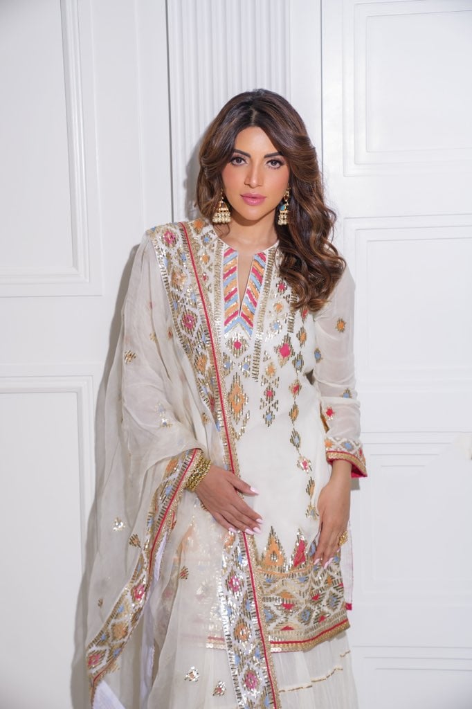 Shama Sikander nude 3