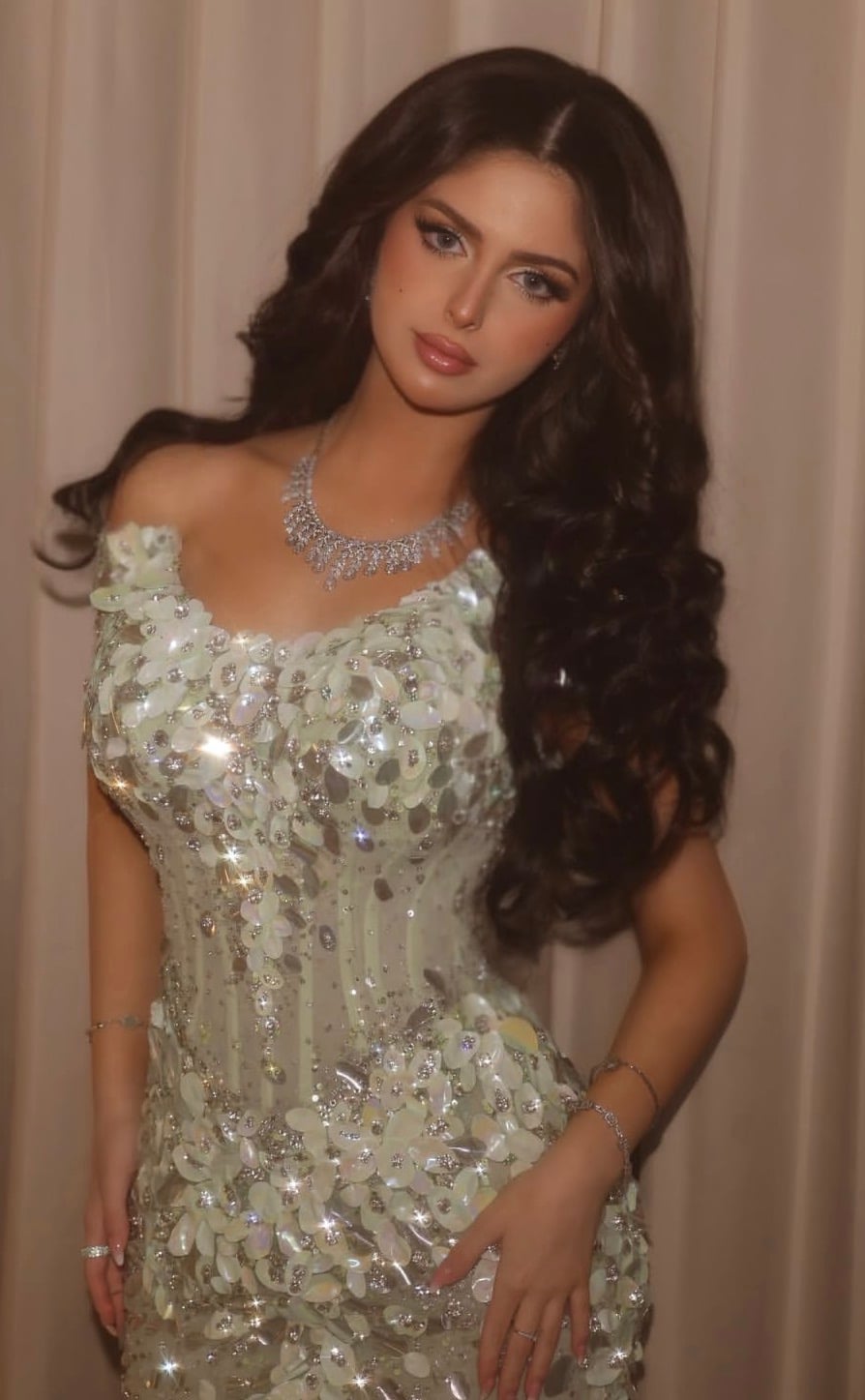 Shams Faris nude 3