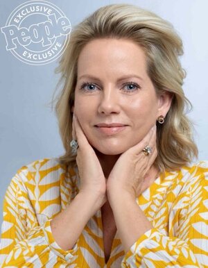 Shannon Bream nude 4