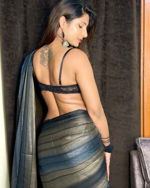 Shanu Dhekawa nude 3