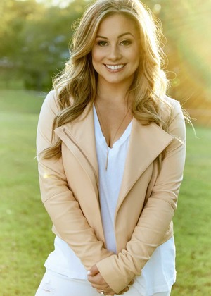 Shawn Johnson nude 12