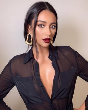 Shay Mitchell nude 7