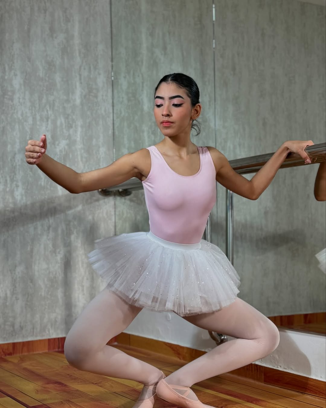 Shena Nomy nude 4