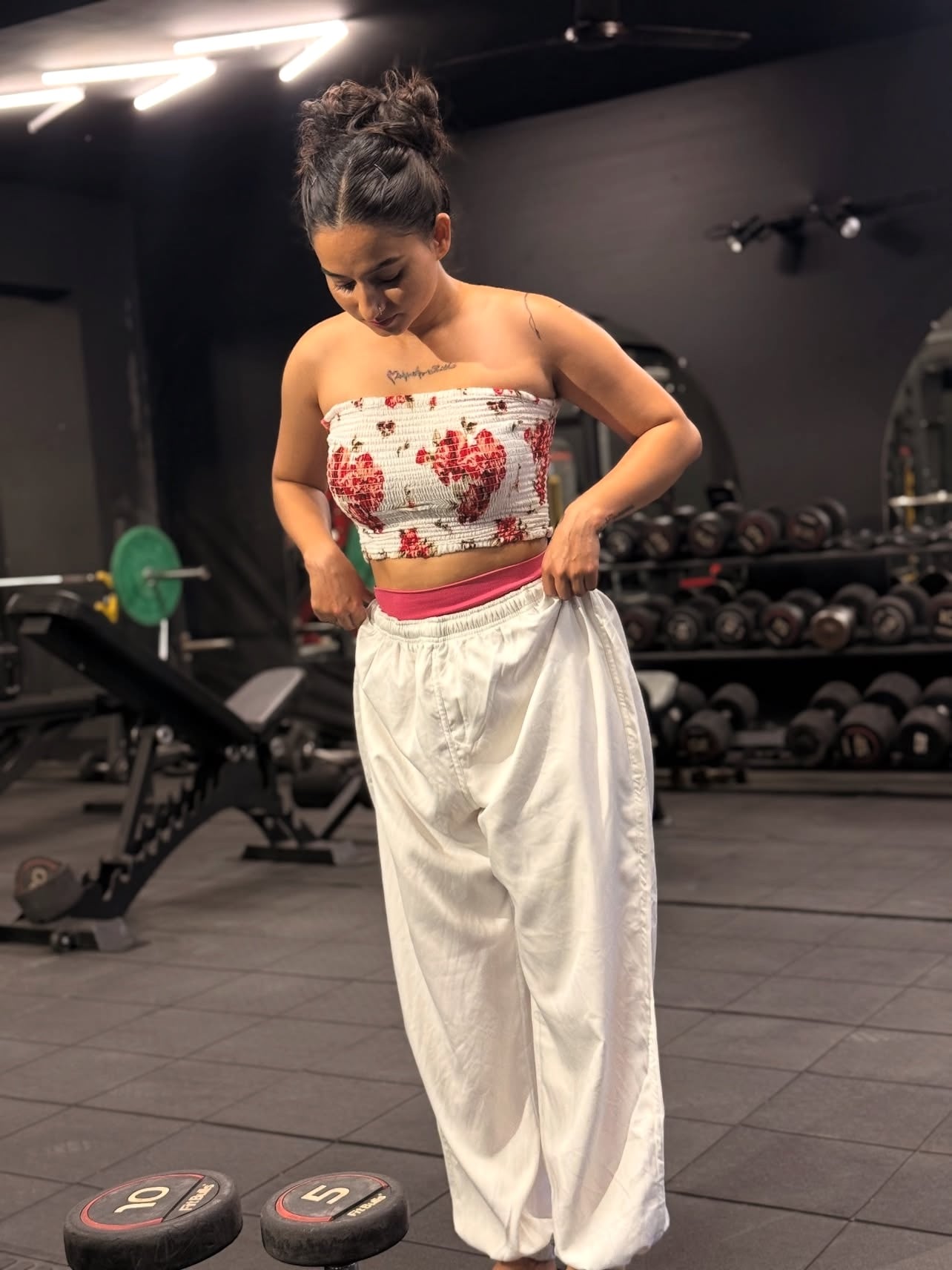 Shikha Bisht nude 9