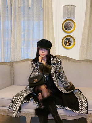 Shin Soo-hyun nude 11