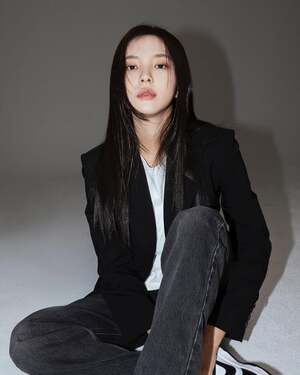 Shin Soo-hyun nude 3