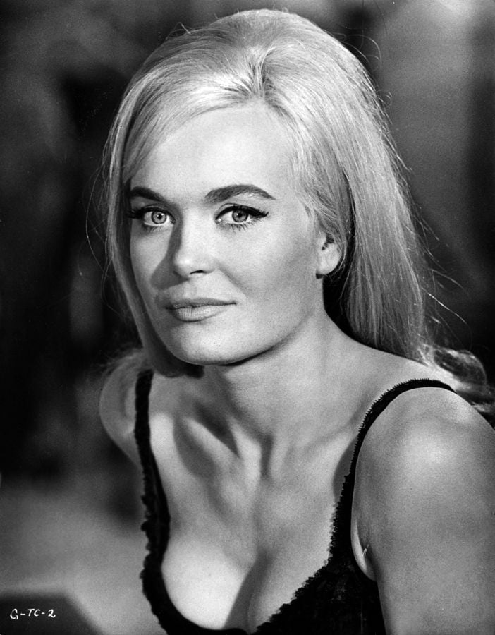 Shirley Eaton nude 4