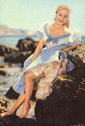 Shirley Jones nude 1