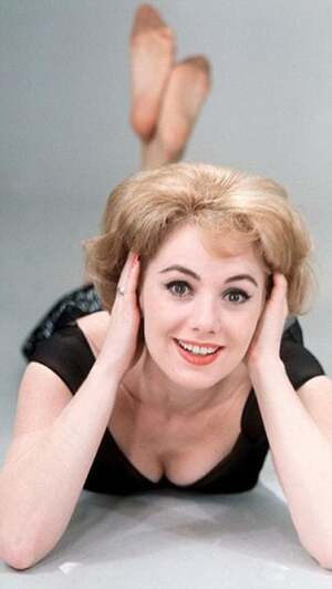 Shirley Jones nude 8