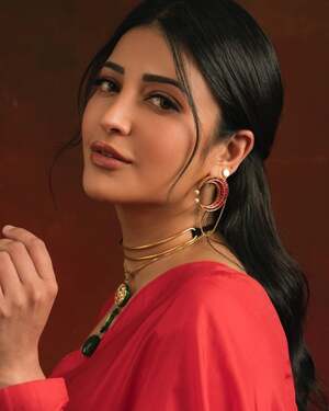 Shruti Hasan nude 7