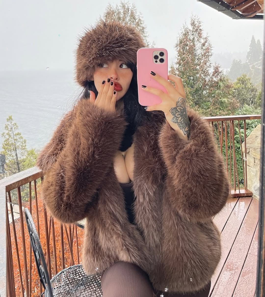 Shunli Mei nude 9