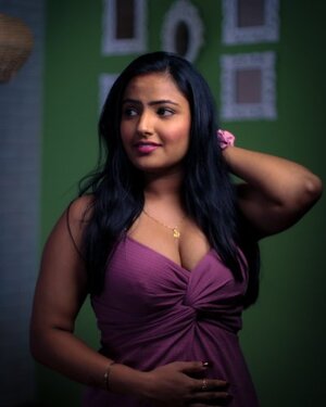 Shyna Khatri nude 7