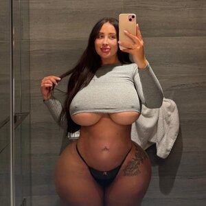 Sicilian Billions nude 3