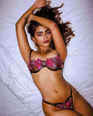 Simi Das nude 3