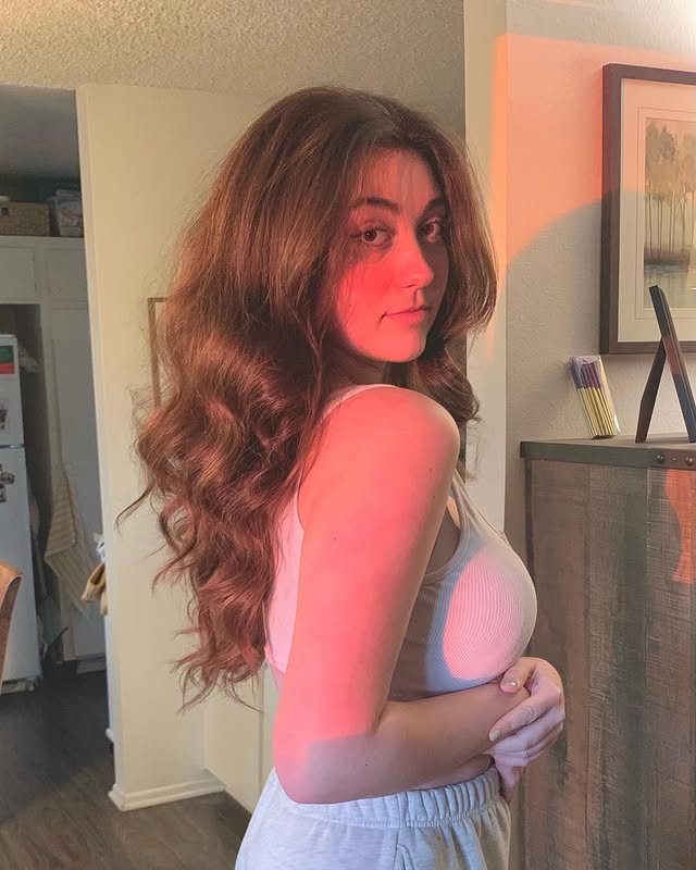 Simone Ochalek nude 6