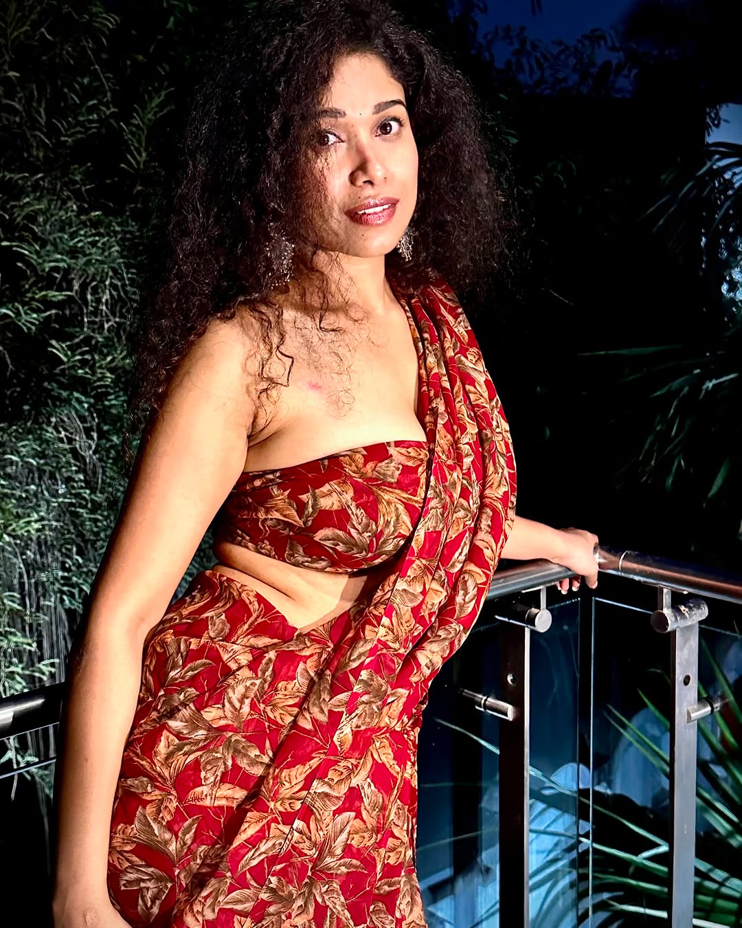 Simone Sharma nude 4