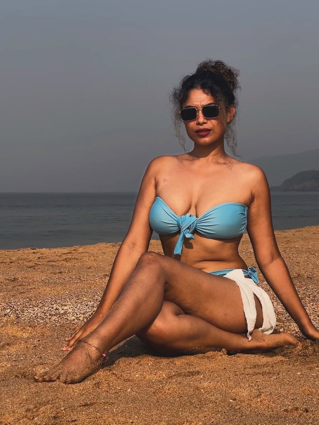 Simone Sharma nude 6
