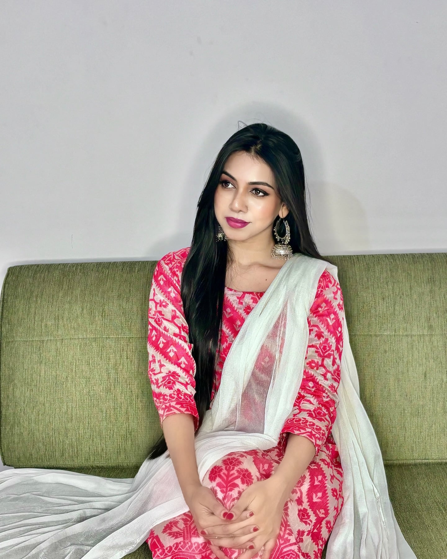 Simran Khan nude 12