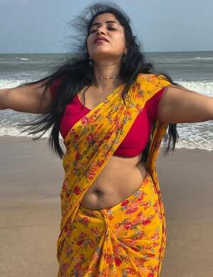 Siri Naidu nude 1