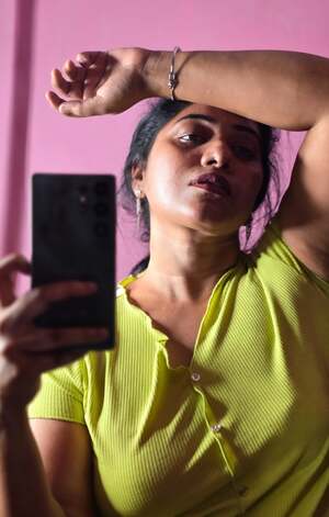 Siri Naidu nude 9