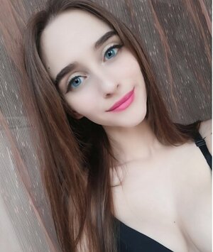 Sladki Slivki nude 1