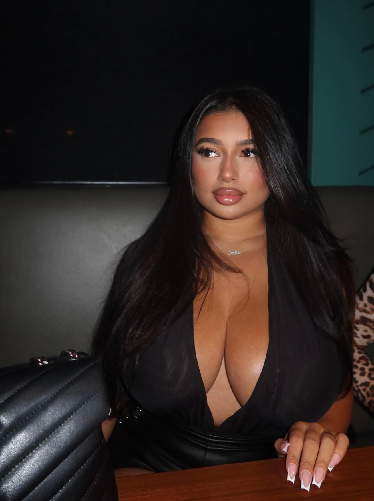 Sofia Deroian nude 9