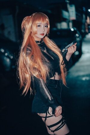 Son Ye Eun nude 4