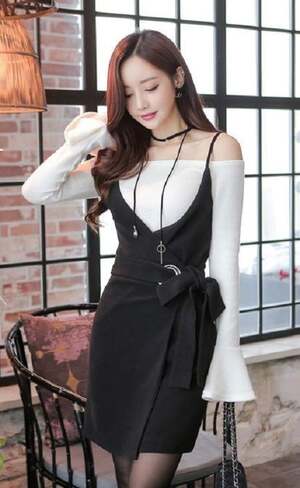 Son Yoon Joo nude 10