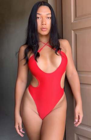 Song Peng nude 1