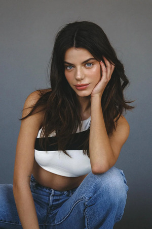 Sonia Ben Ammar nude 3