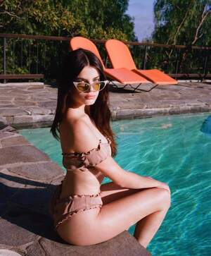 Sonia Ben Ammar nude 7
