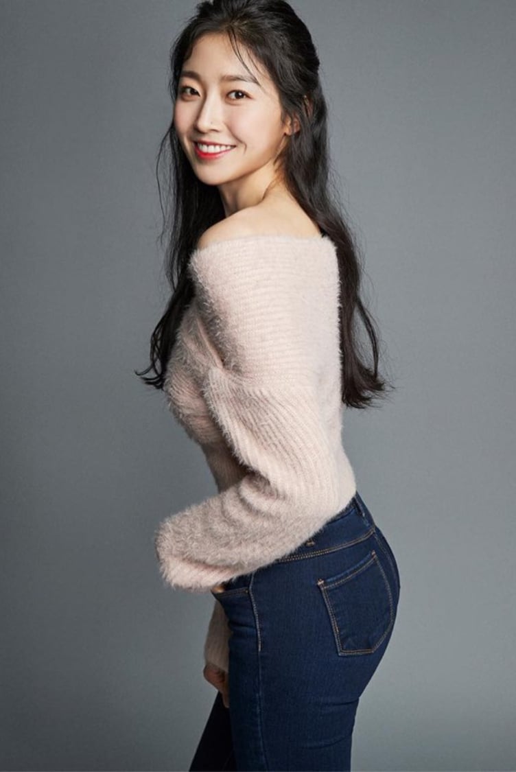 Soo Min Kim nude 2