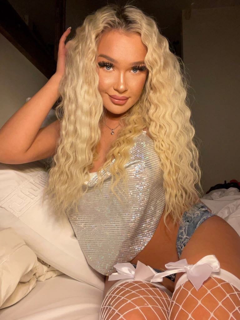 Sophia Dreams nude 3