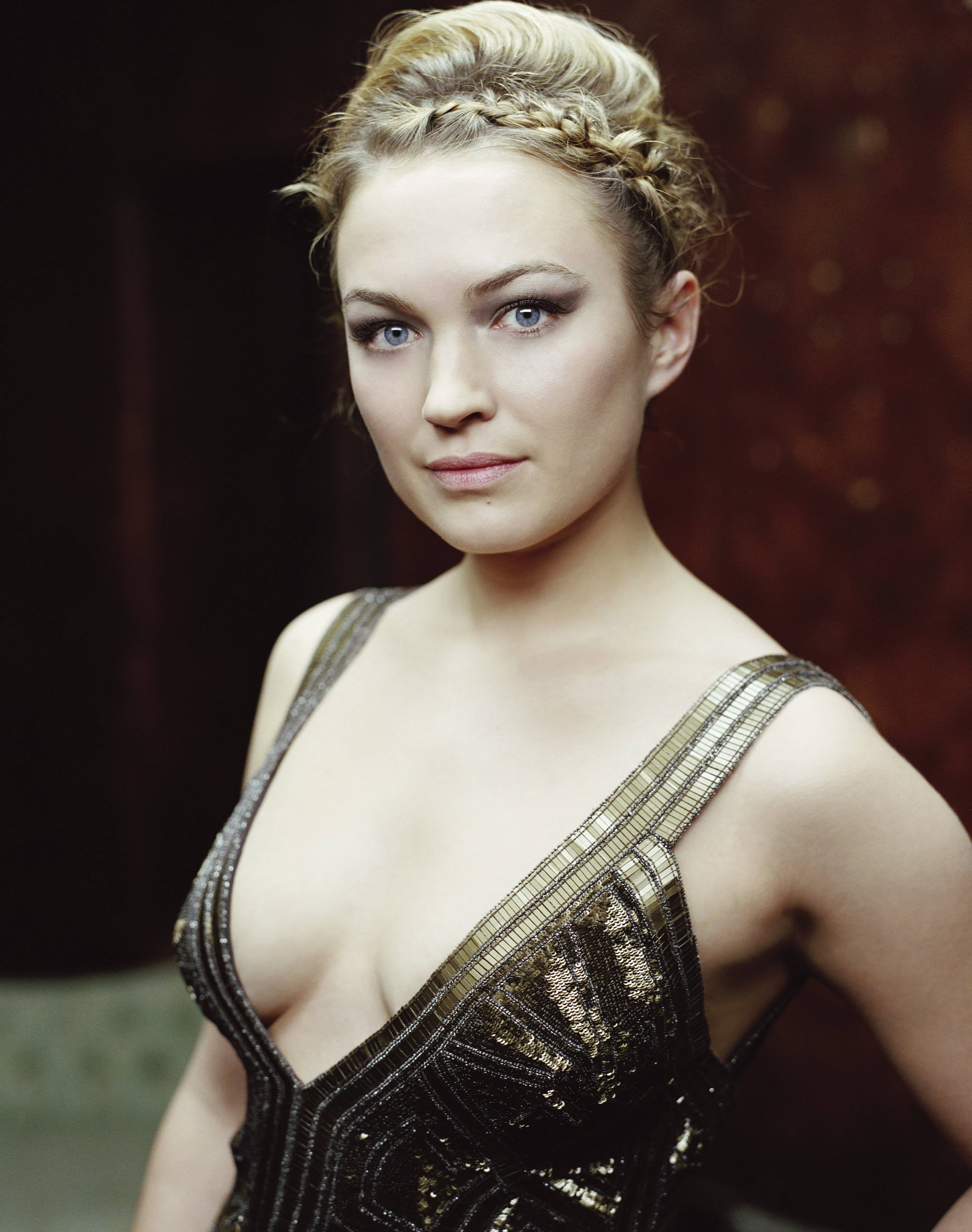 Sophia Myles nude 7