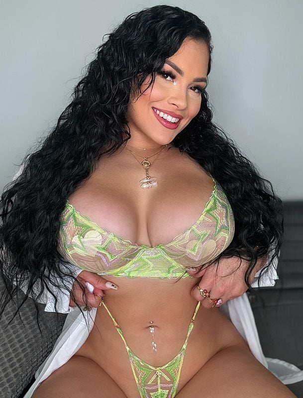 Sophia Sanchez nude 6