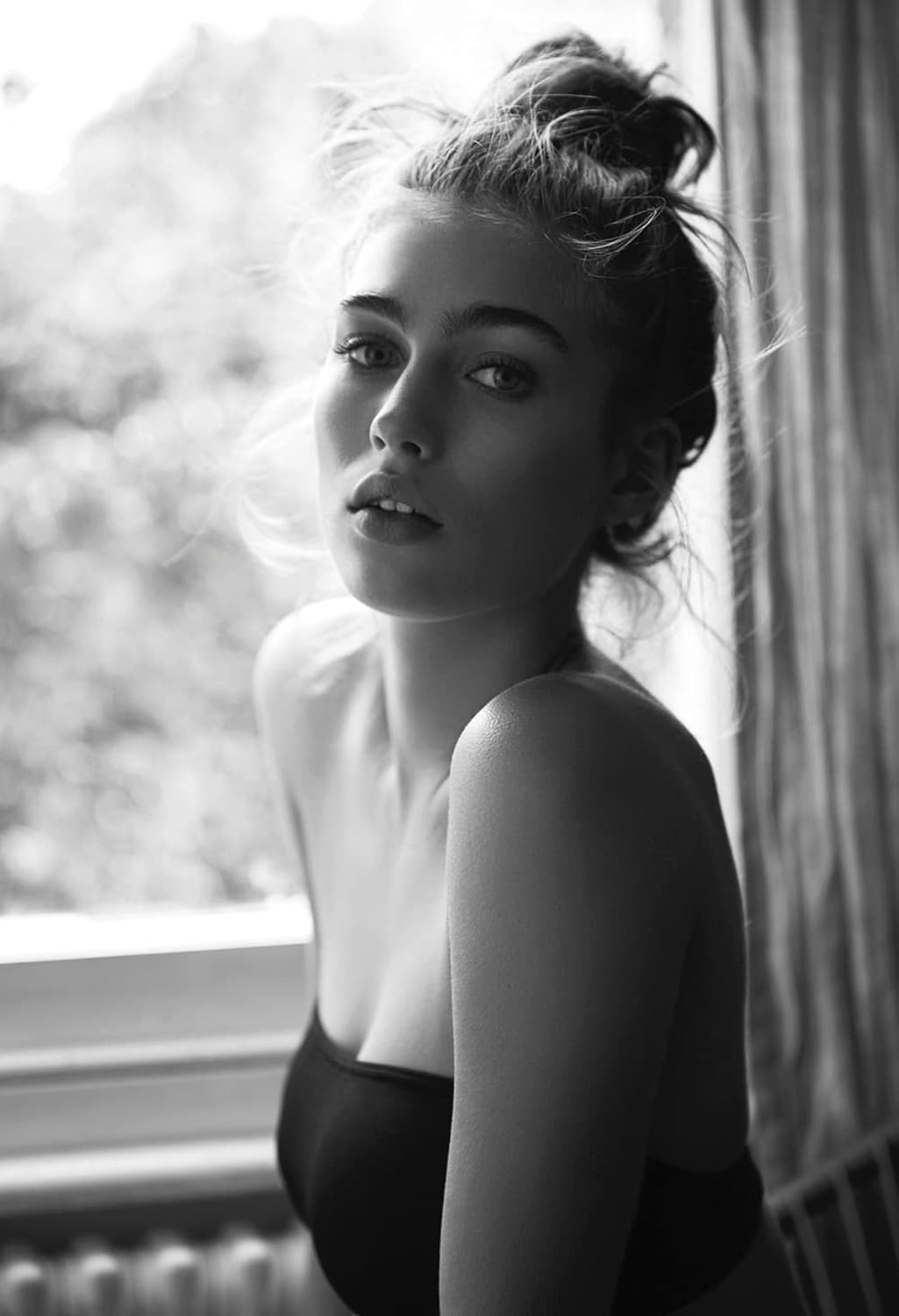 Sophie Evi Marie nude 8