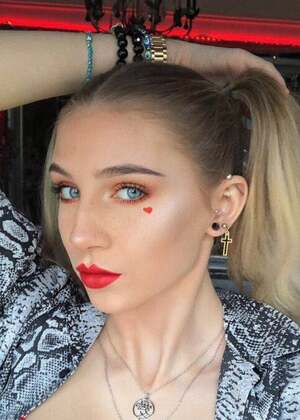 Sophie Nicole nude 12